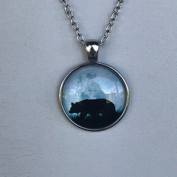 Pretty Black bear glass cabochon necklace - Picture 2 of 4